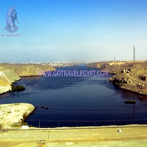 High-Dam-of-Aswan-02