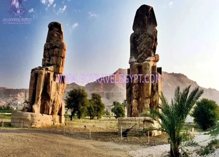 Colossi-of-Memnon-Luxor-02