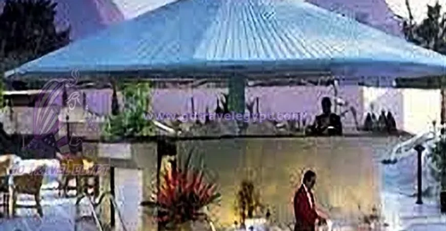 Grand Pyramids hotel